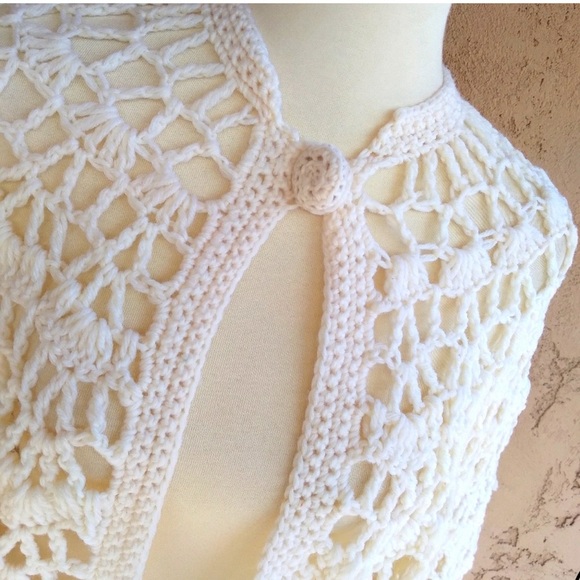 Vintage - 60's Cream Hand Knitted Cape/Poncho - Picture 3 of 4